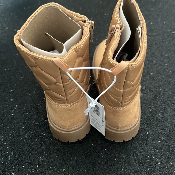 BNWT Old Navy Toddler Girls Boots Size 10 - Picture 4 of 5